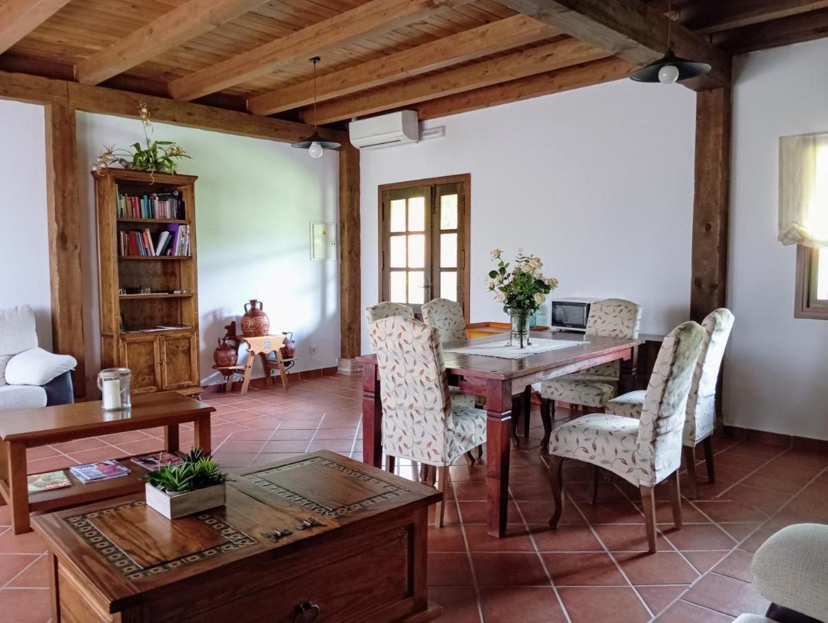 Hotel Rural La Covacha - Housity