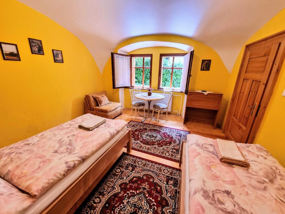 Historical house in the center Levoča with parking - Housity