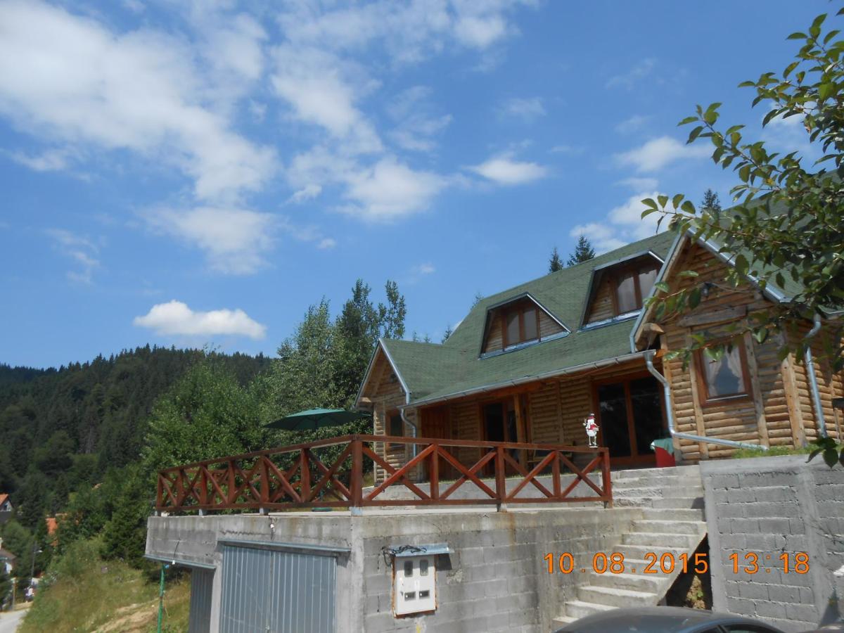 Holiday Home Transilvanija - Housity
