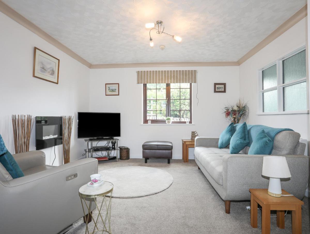 Cae Ffynnon - Housity