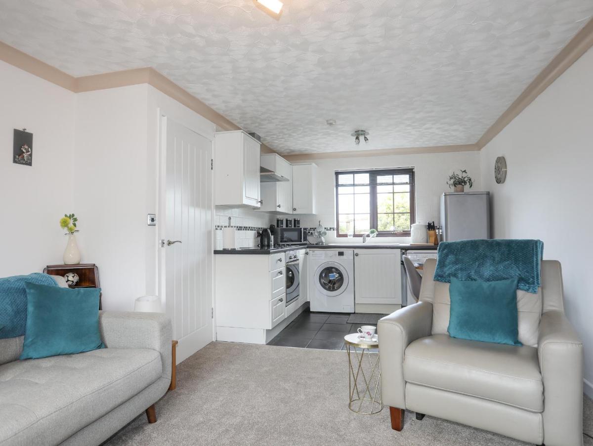 Cae Ffynnon - Housity