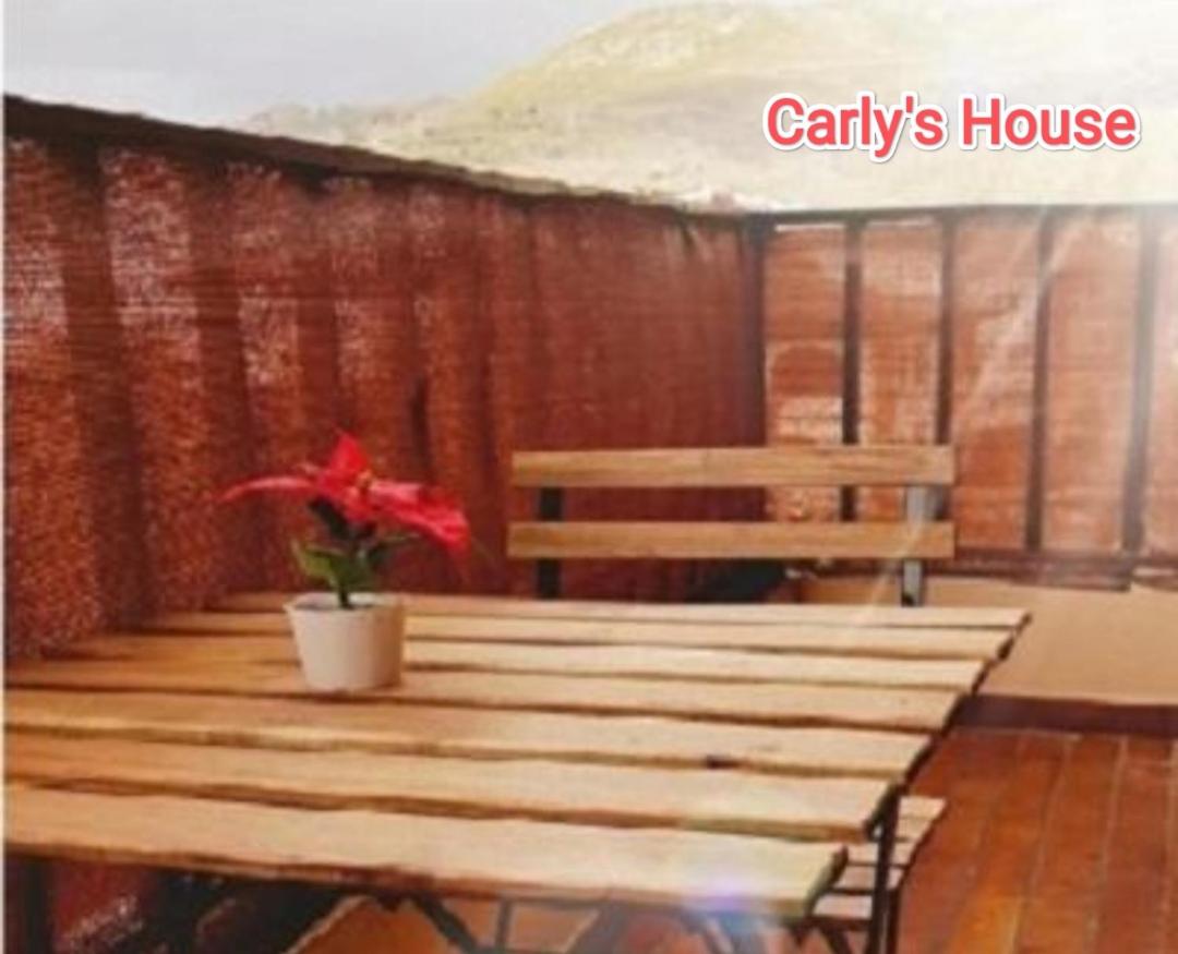 Carly´s house - Housity