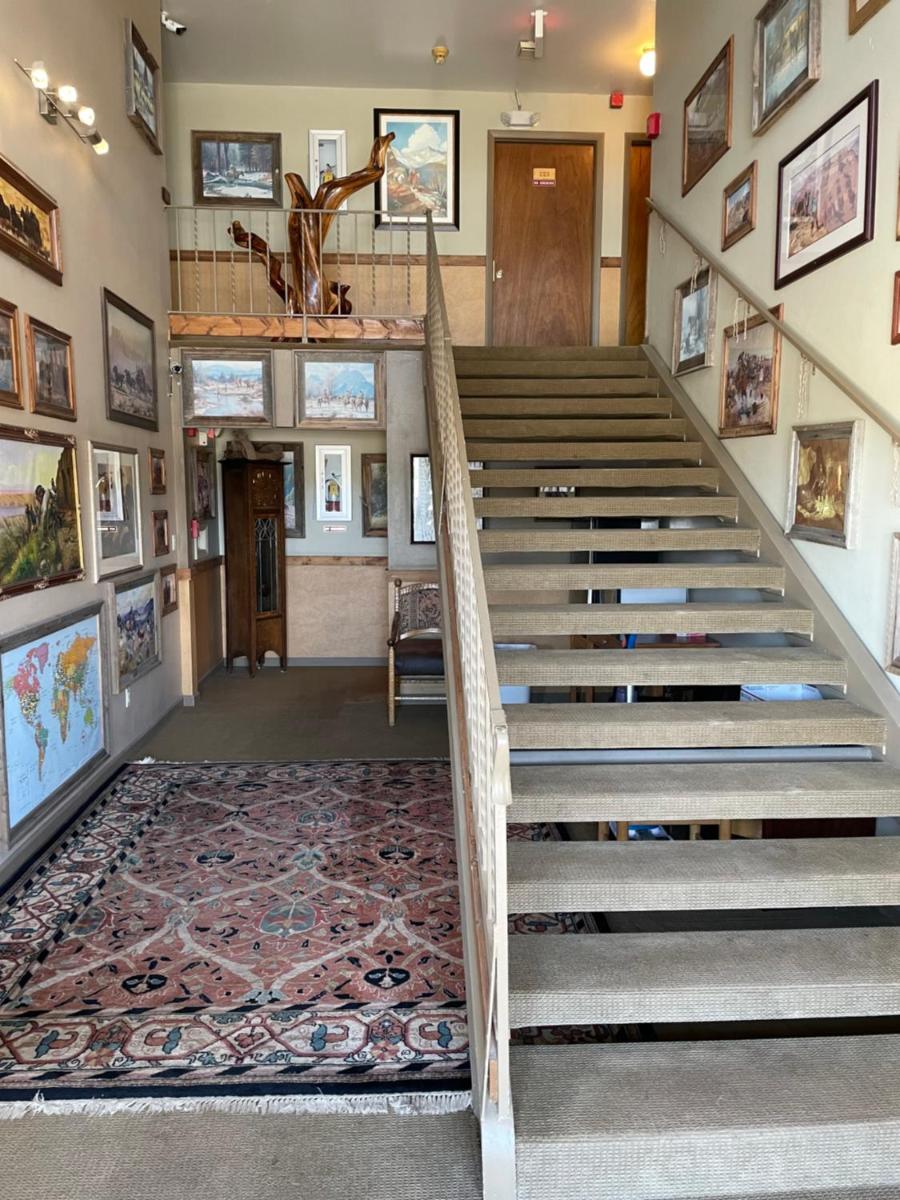 Rawlins Western Lodge - Housity