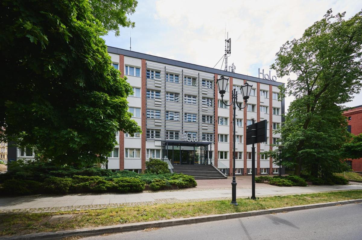 Hotel Halo Toruń - Housity