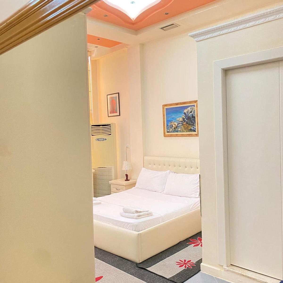 Hotel Pasarela - Housity