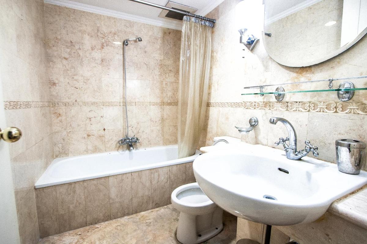 Batavia Apartment ST - Hizvo