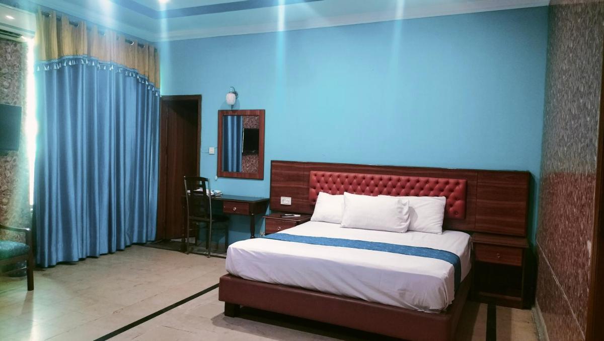 Hotel Rest INN - Housity