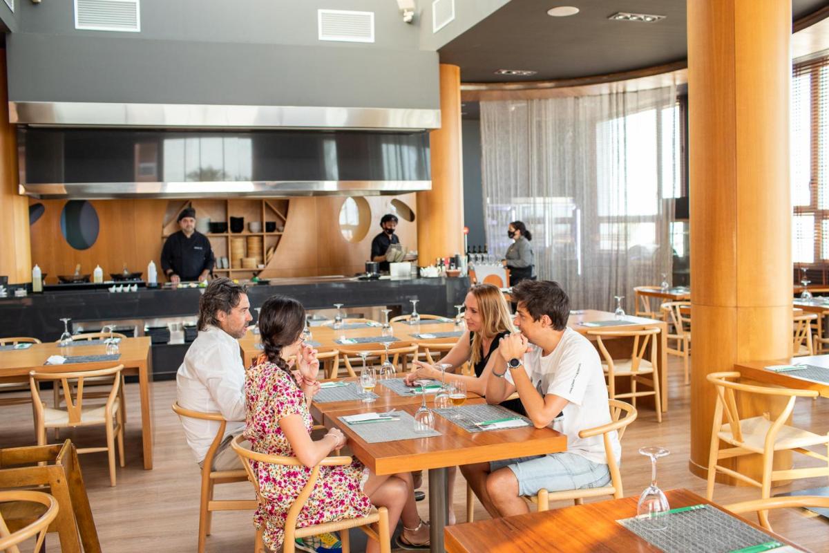 Clientes alojados en Protur Roquetas Hotel & Spa
