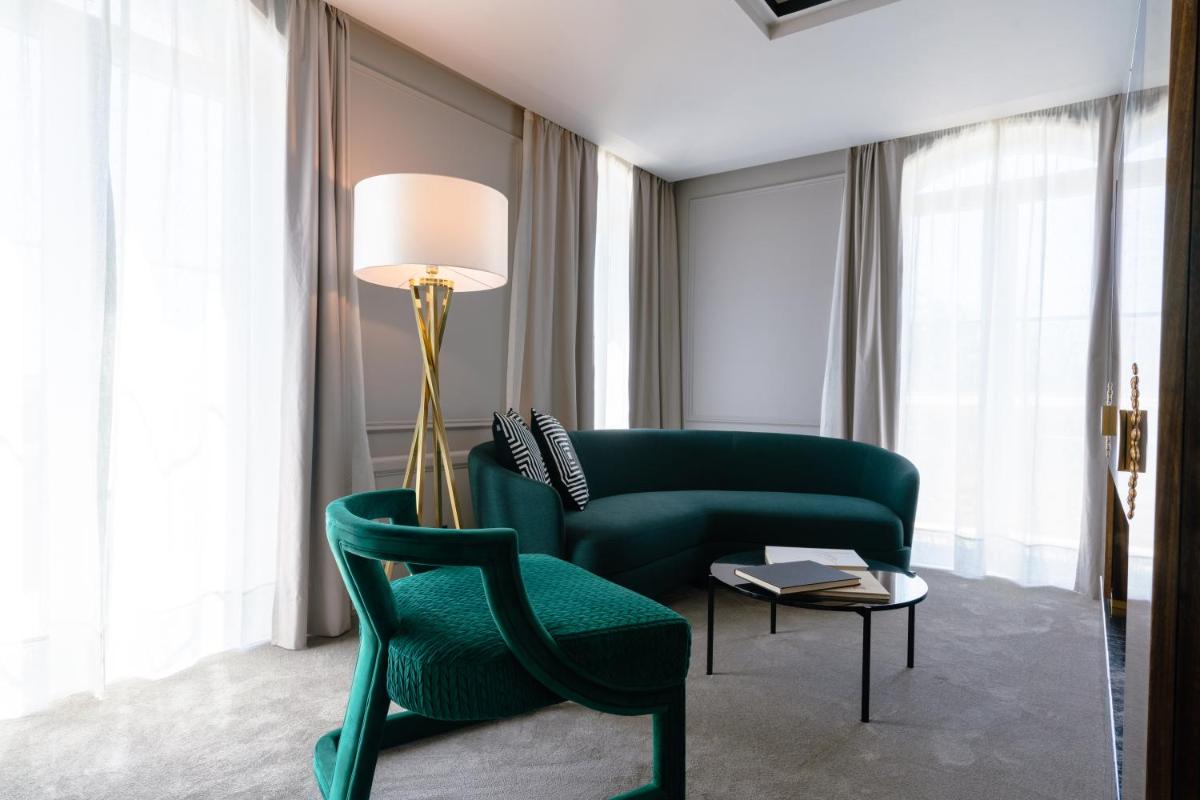 Uma área de estar em Amoure Hotel - The Leading Hotels of the World