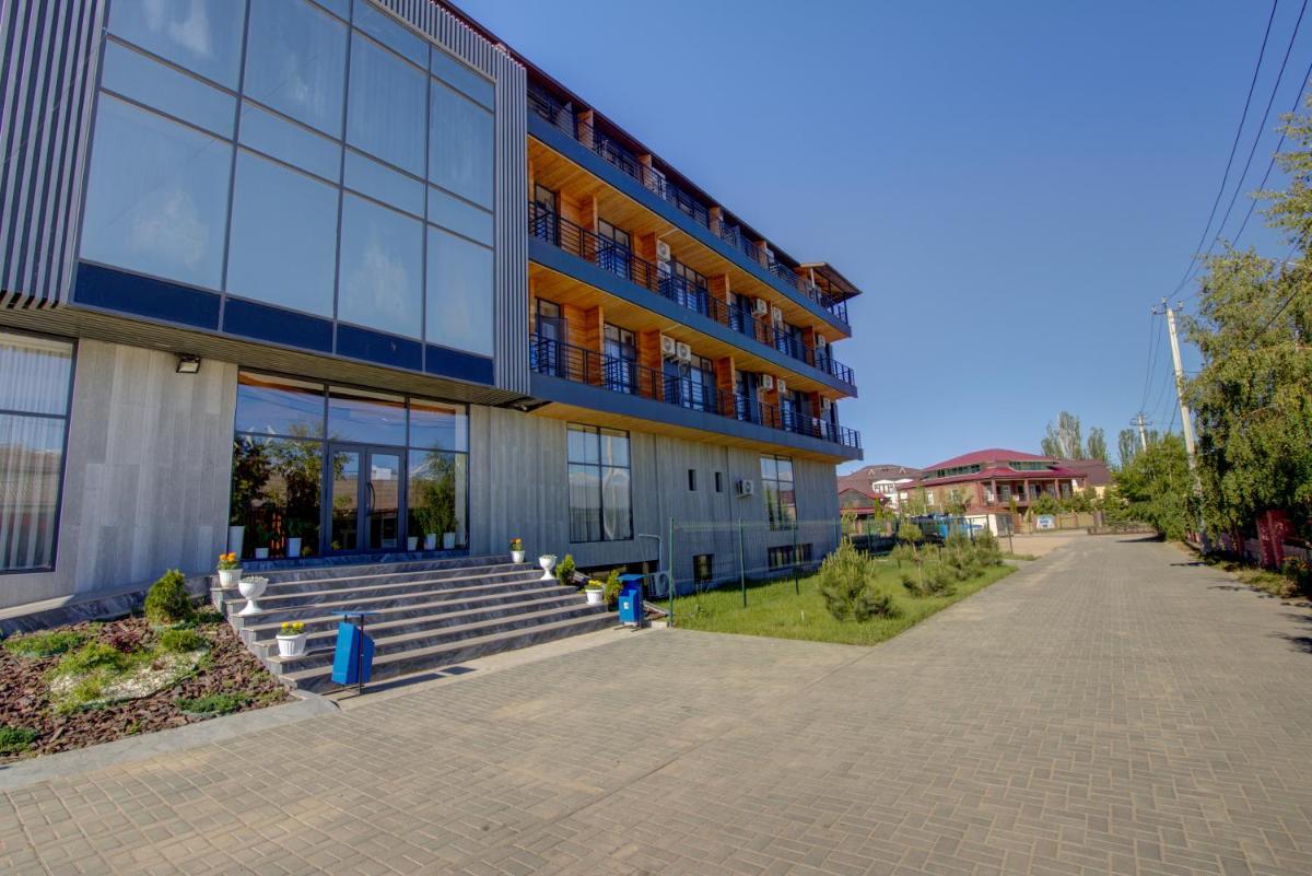 Vzmorie Resort Hotel - Housity
