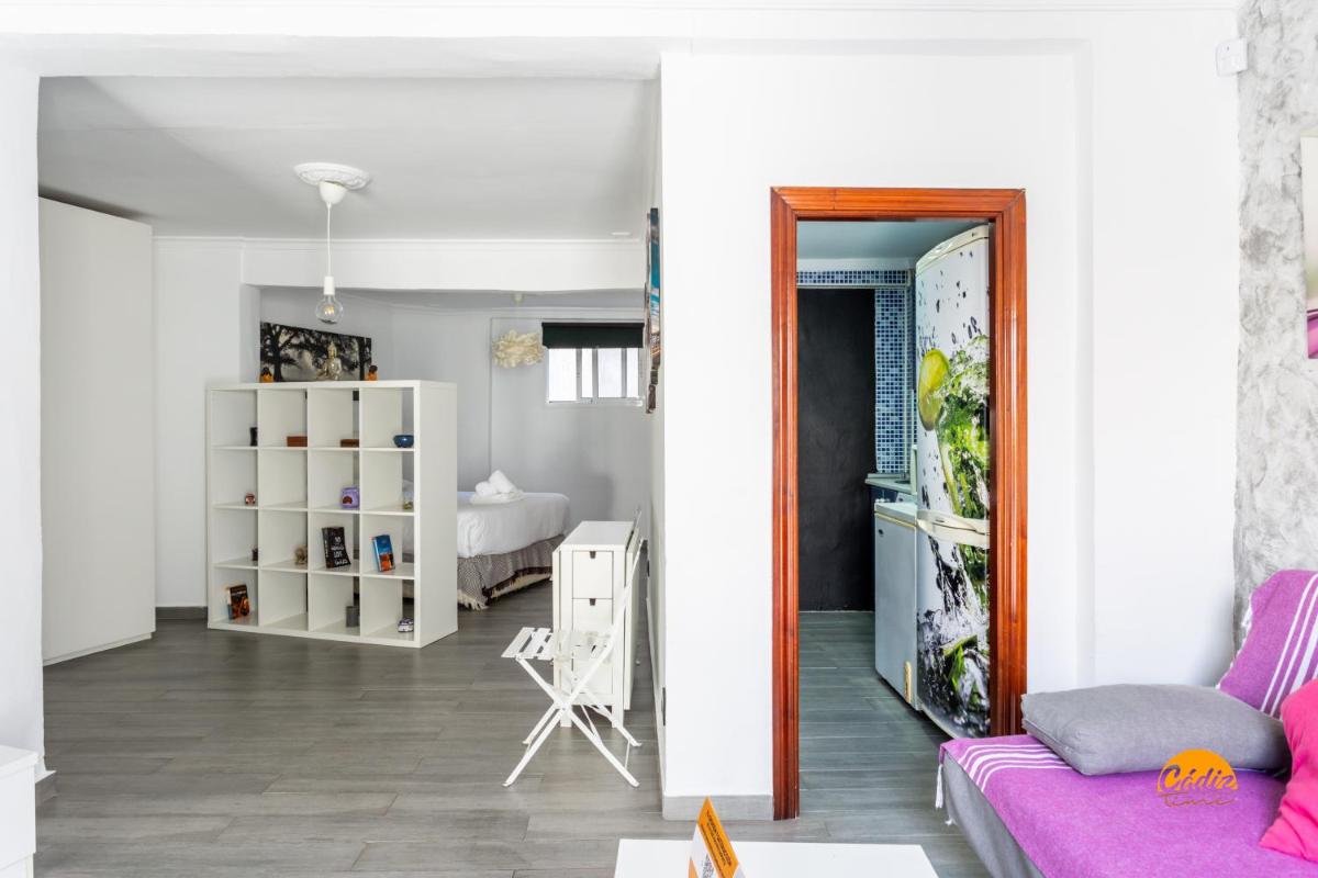 Modern Haven Loft by Cadiz Time - Housity
