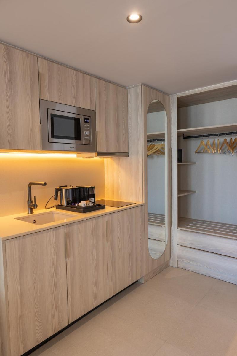 Una cocina o zona de cocina en Hotel BCL Levante Club & Spa 4 Sup - Only Adults Recomended