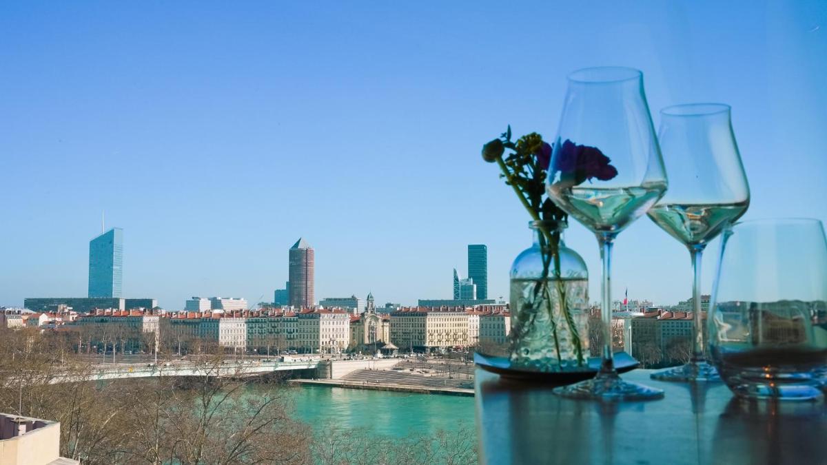 Vue sur la rivière ou le fleuve situé(e) à proximité de l'hôtel