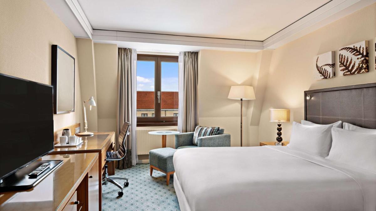 Hilton Dresden an der Frauenkirche - Housity