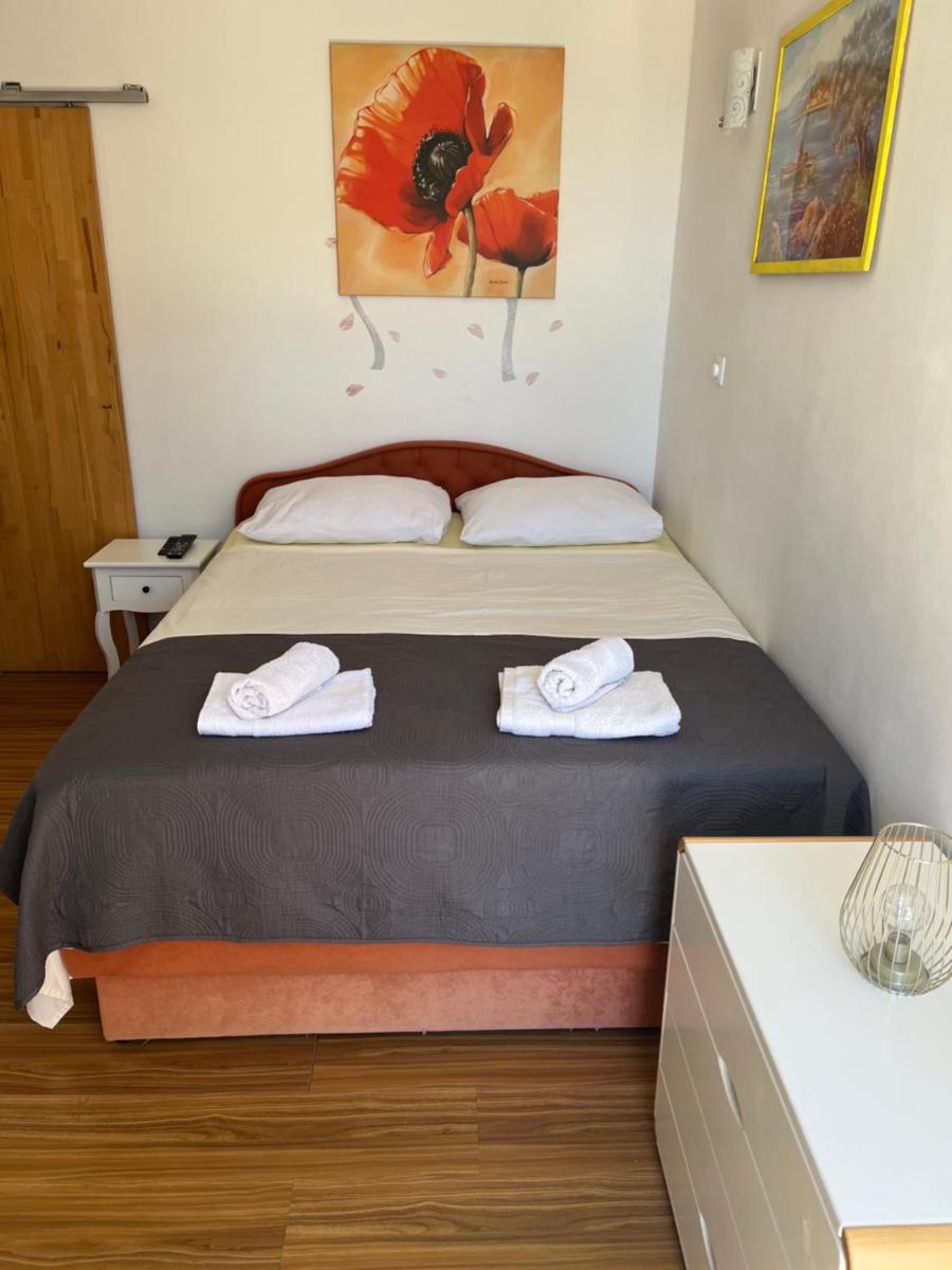 Delux Apartments Vele - Housity