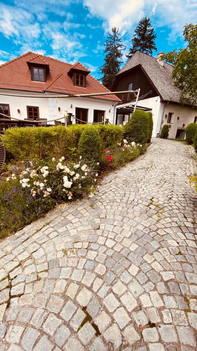Art Apartments Sievering - Housity