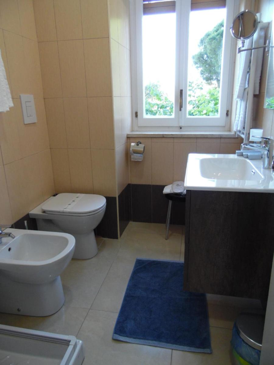 Siris Hotel - Housity