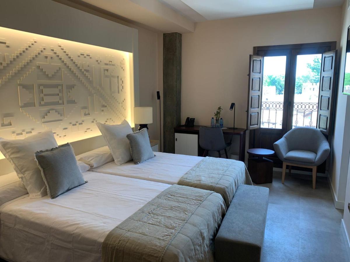 Hotel Hacienda del Cardenal - Housity