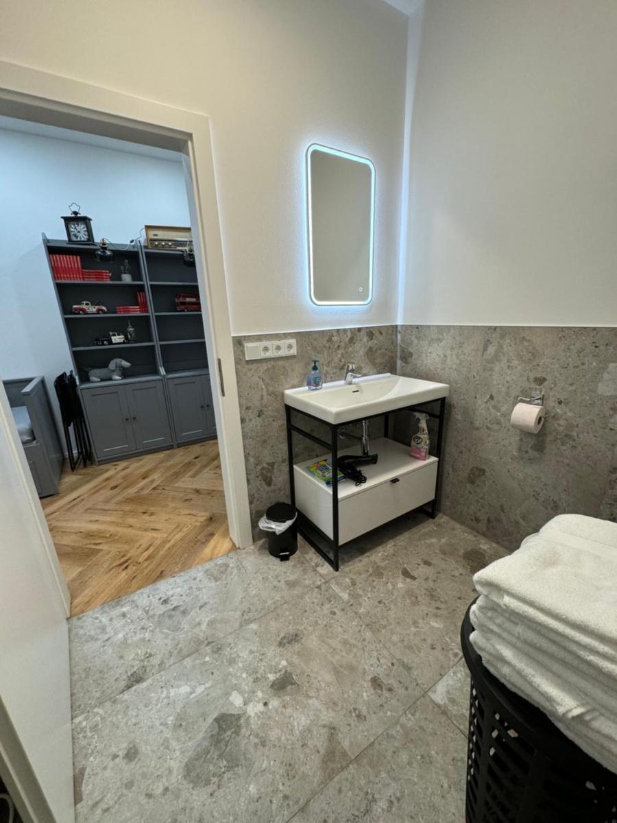 Industrial Apartment Schlossberg - Hizvo