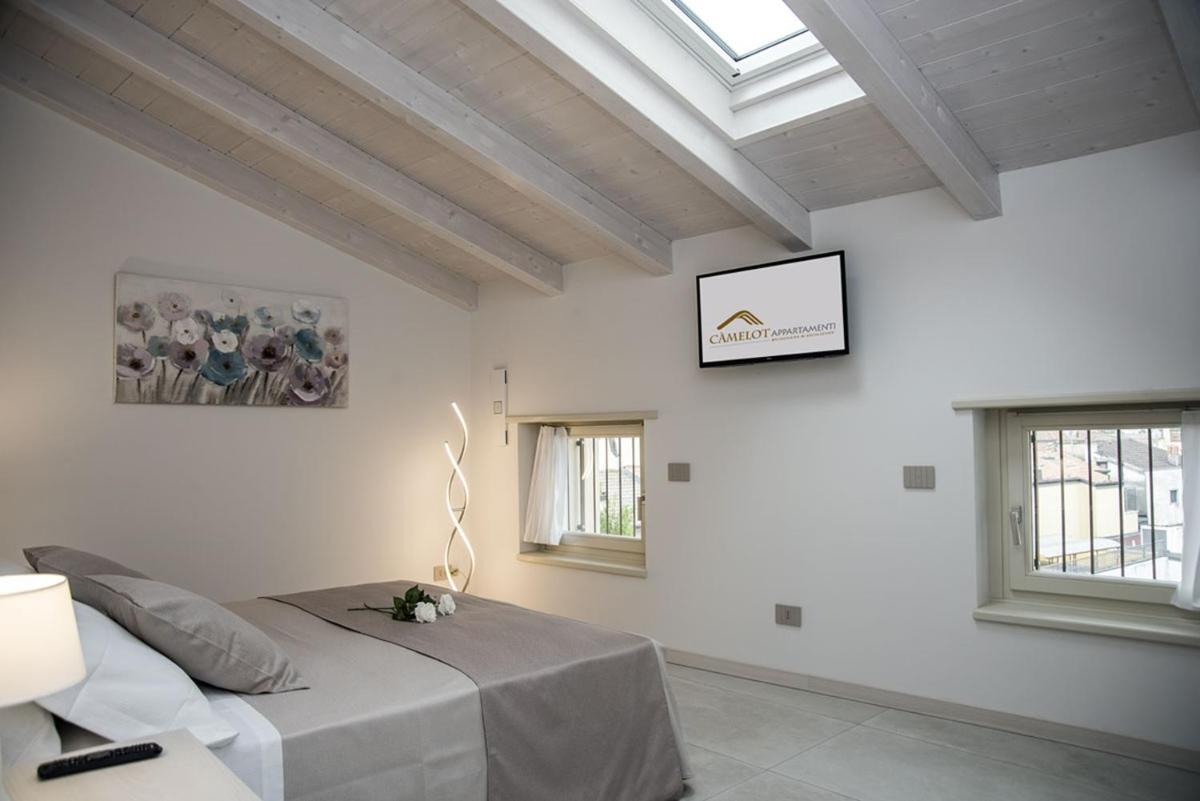 Camelot Appartamenti - Business e Holiday - Housity