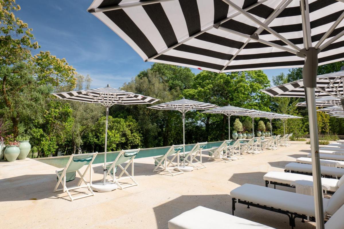 A piscina em ou perto de Amoure Hotel - The Leading Hotels of the World