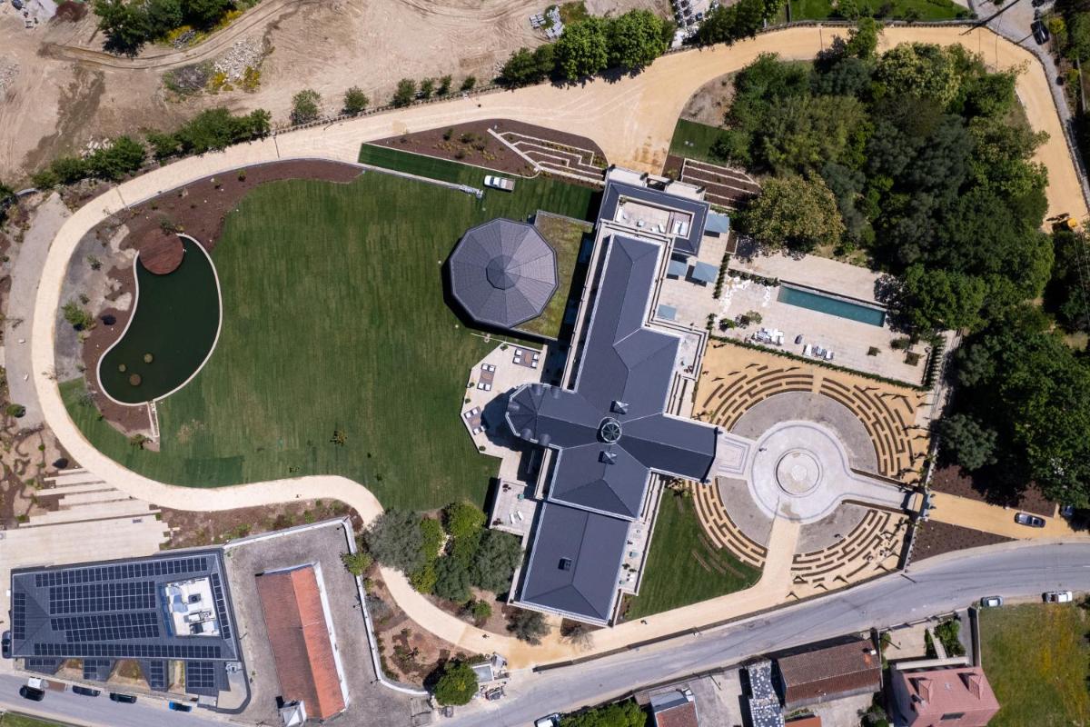 Uma vista aérea de Amoure Hotel - The Leading Hotels of the World