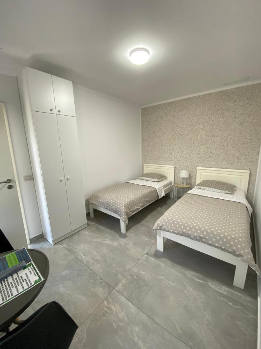 Kevin&Jessica Rooms - Housity