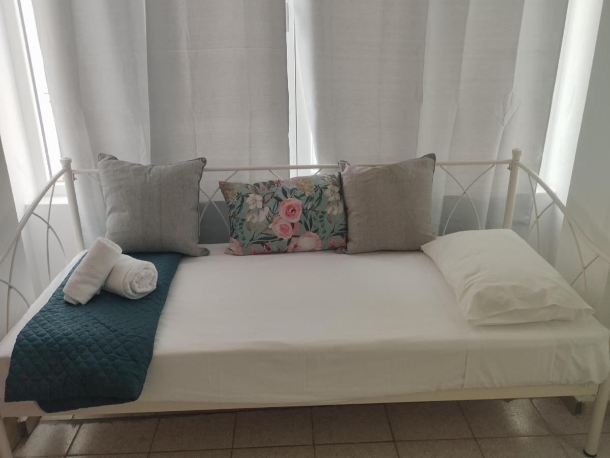 ANATOLI LYGARIA APARTMENTS on the beach - Housity