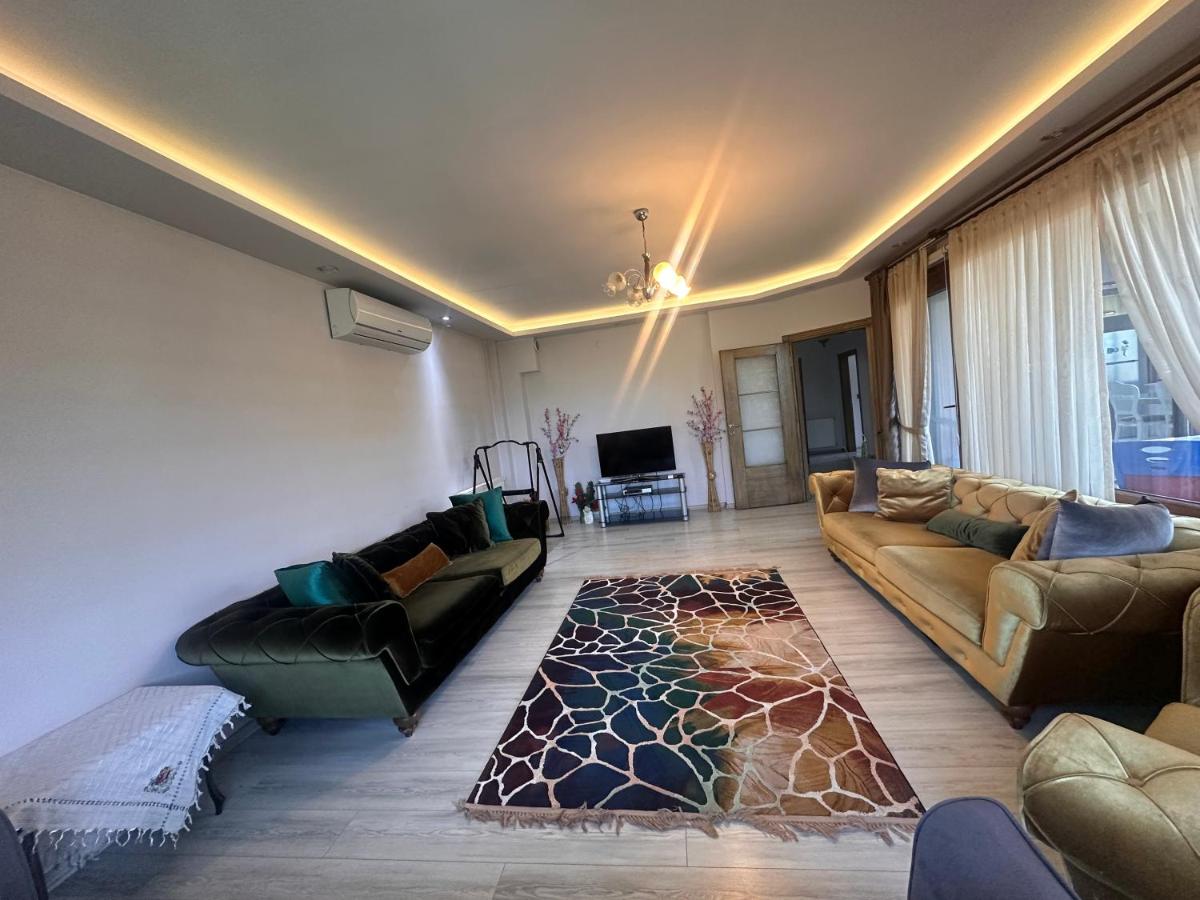 De&Ne apart 2 - Housity