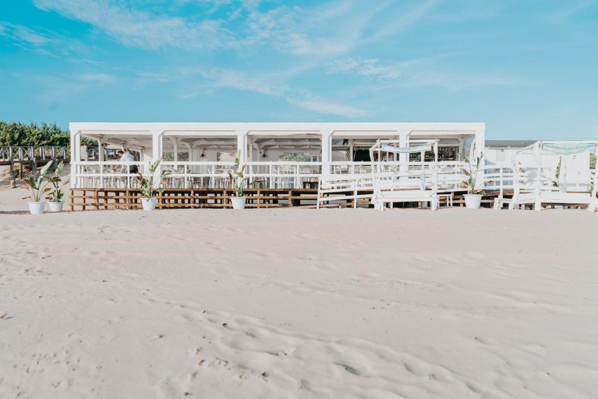 Playa de o cerca de este hotel