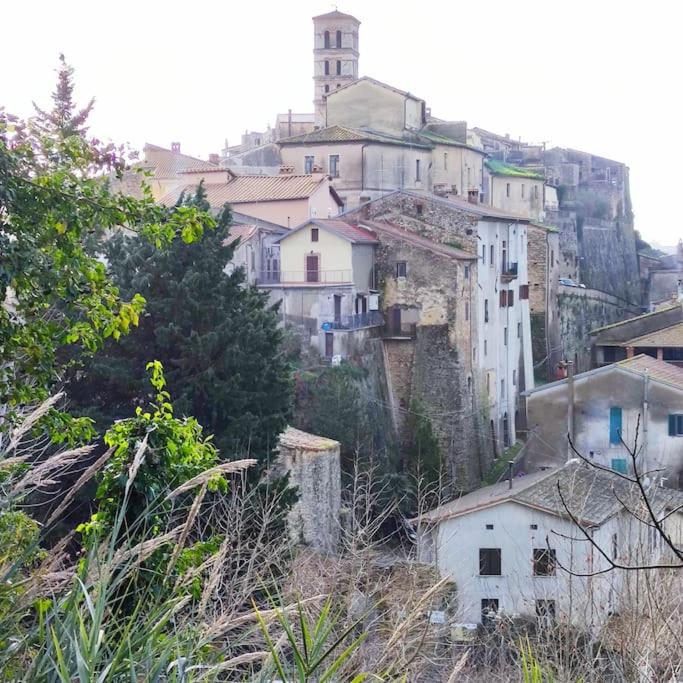 Casa in Antico Borgo Medievale a Tarano RI, via Giacomo Leopardi, 15 - Housity
