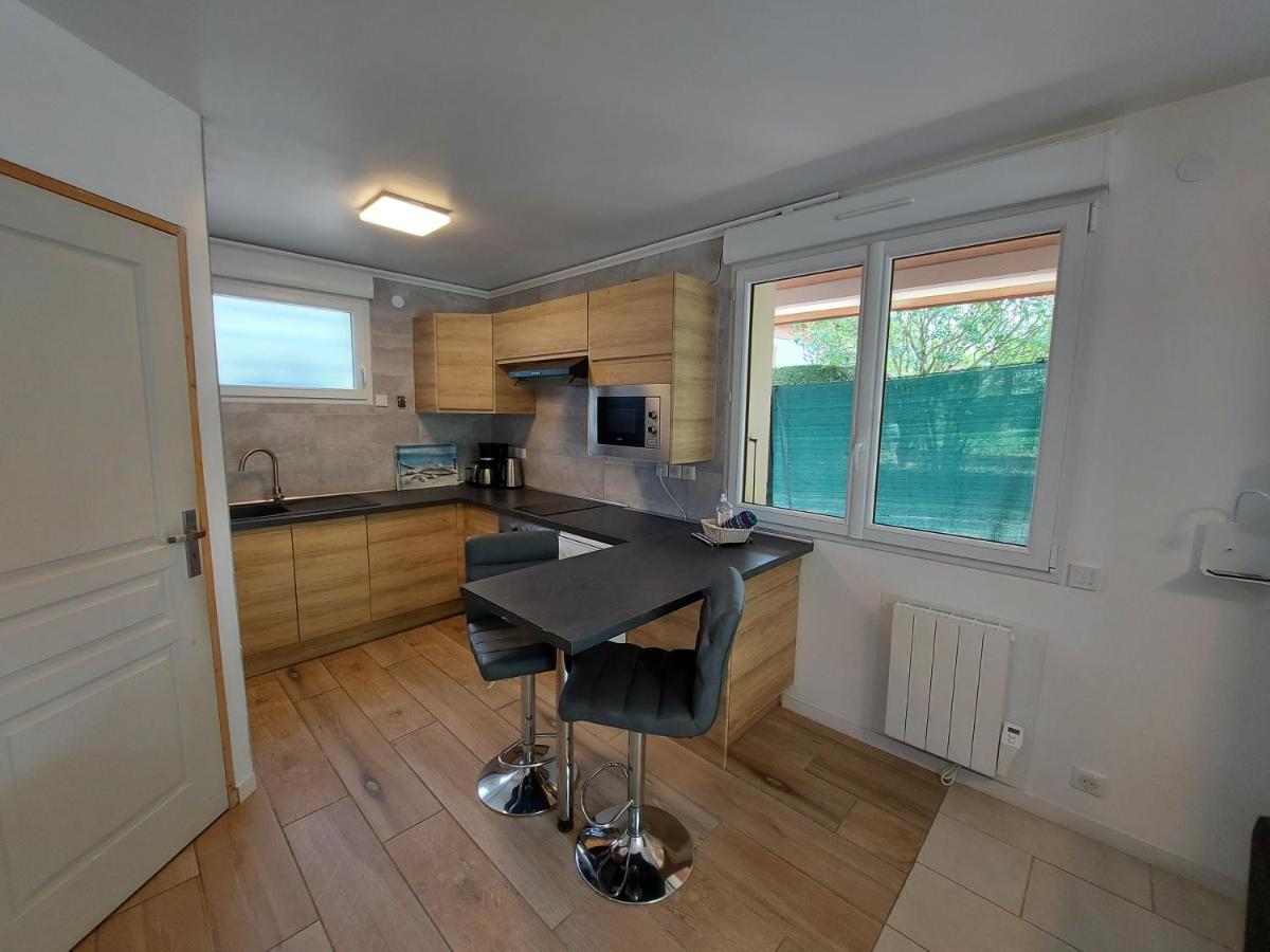 Rare, cosy studio terrasse au coeur de St-Jorioz - Housity