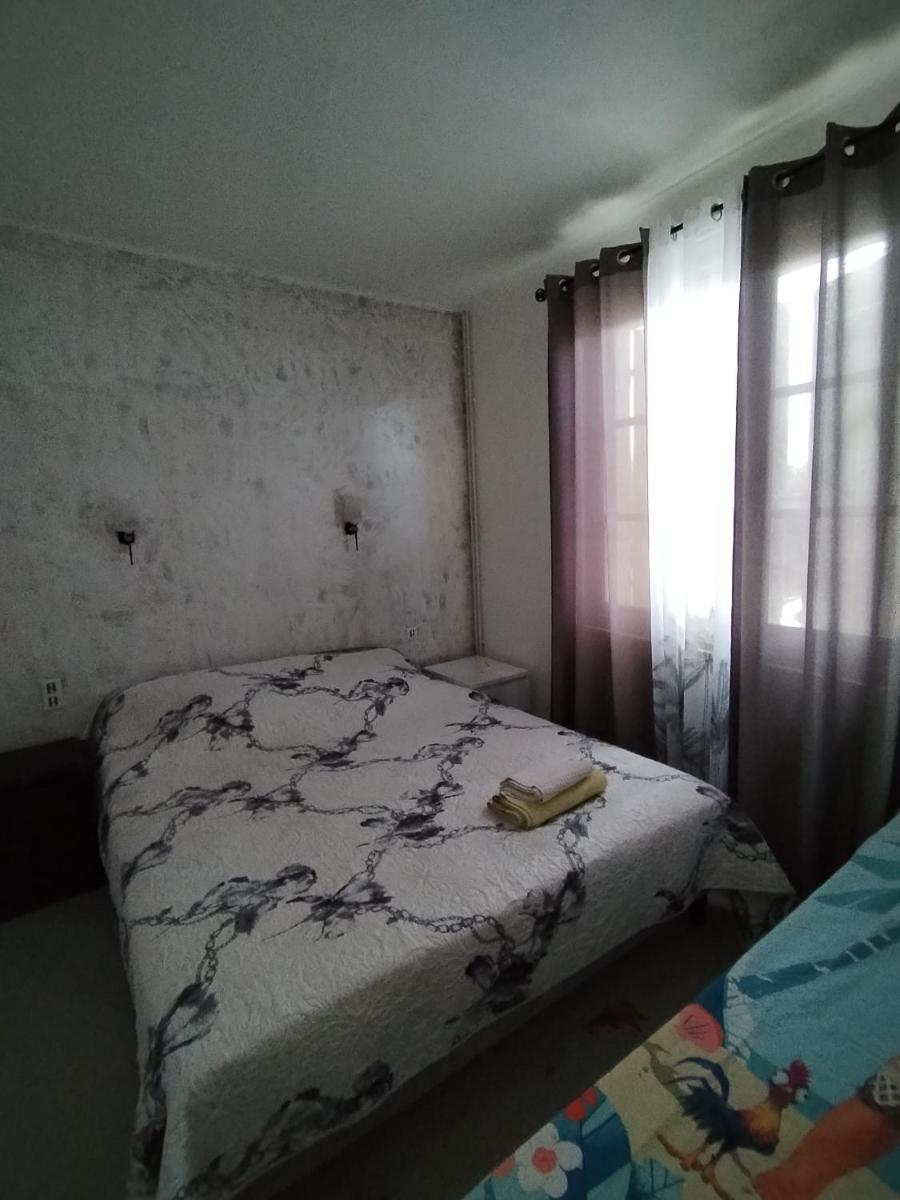 chambre privée 2 lits de 80 cuisine commune - Housity