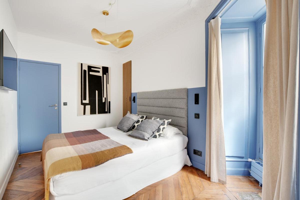 Luxurious Haussmannian apartment 3BR8P Saint Germain - Housity