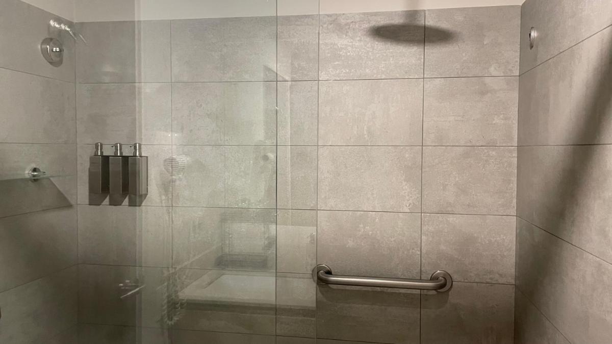 Cozy apartment with terrace, SJ Cosmopolitan Tower - Housity