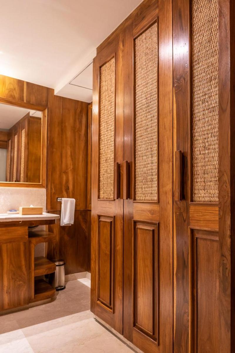 THE SHILLONG ADDRESS - Housity