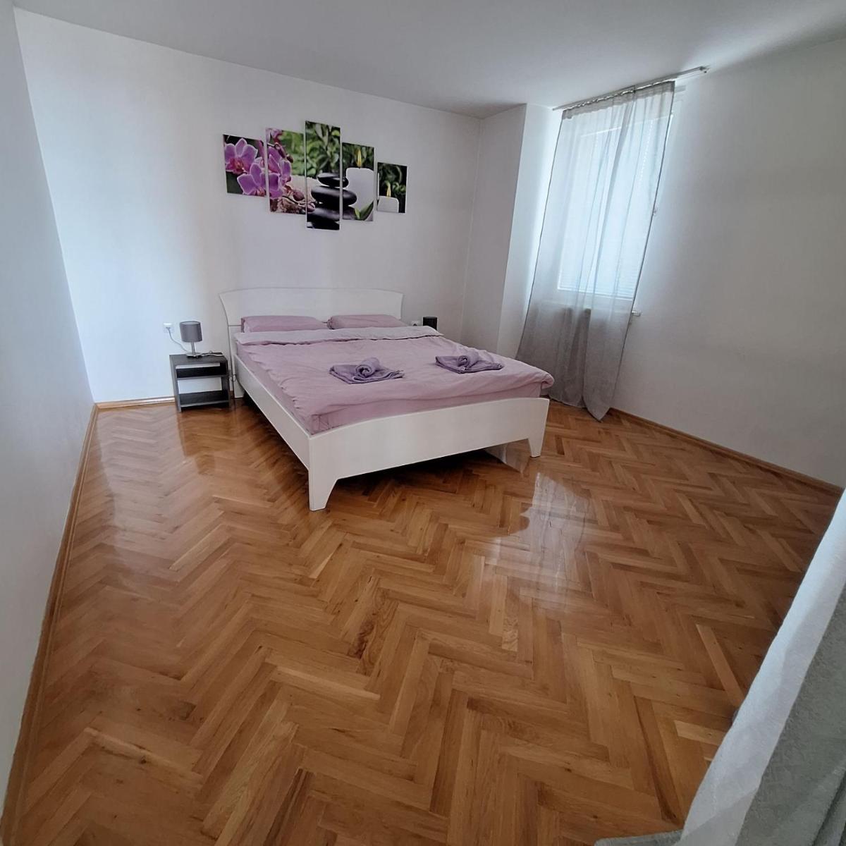 Tea's Apartment, Skopje City - Centre - Housity