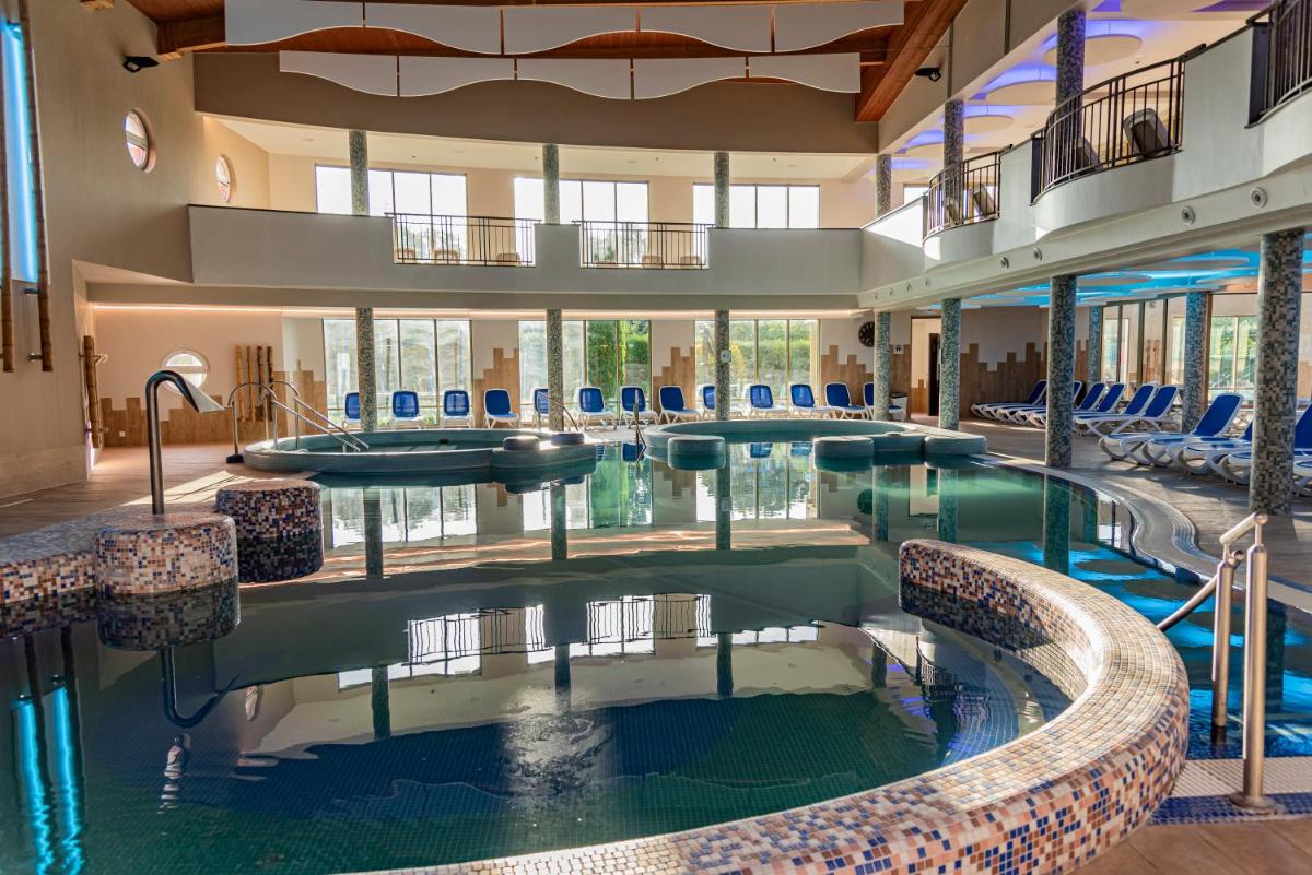 Hotel Karos Spa - Housity