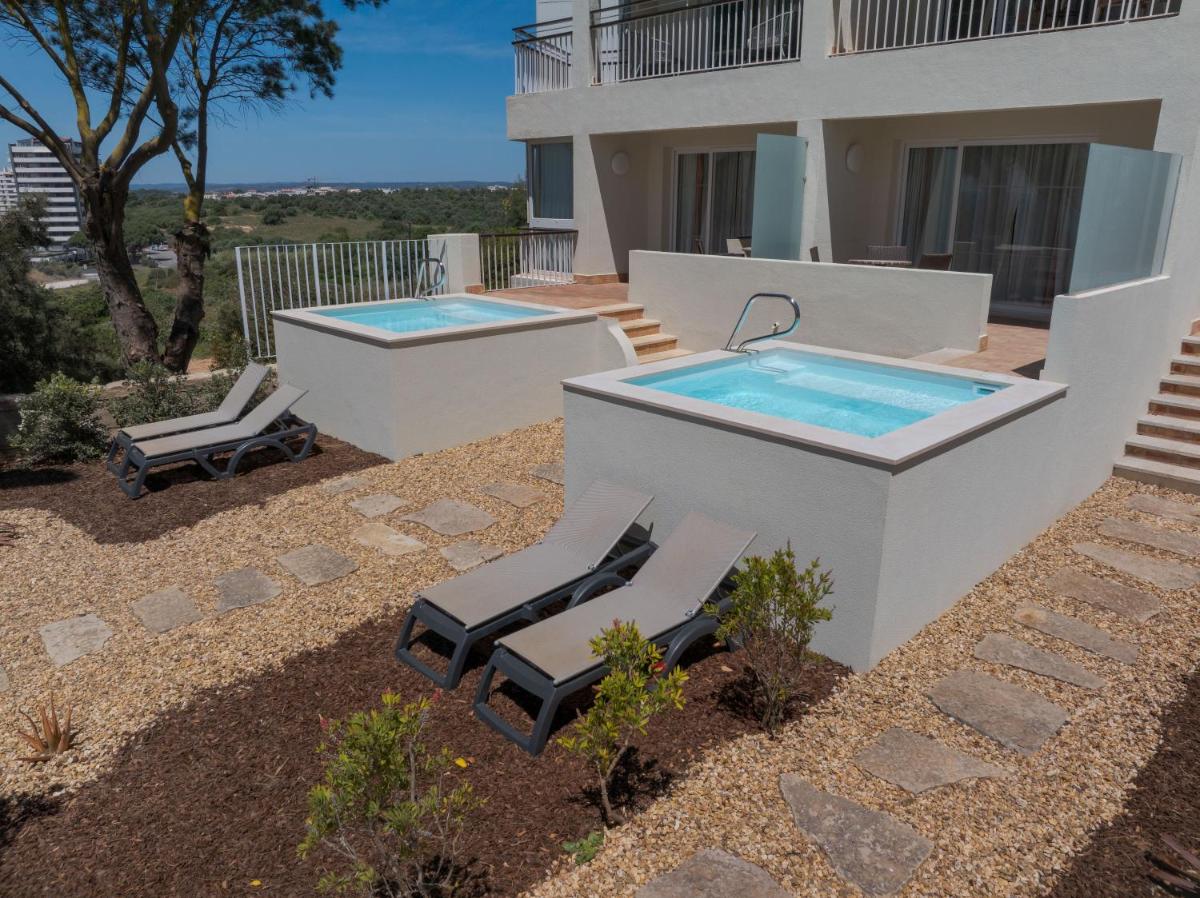 A piscina em ou perto de Pestana Alvor Praia Premium Beach & Golf Resort