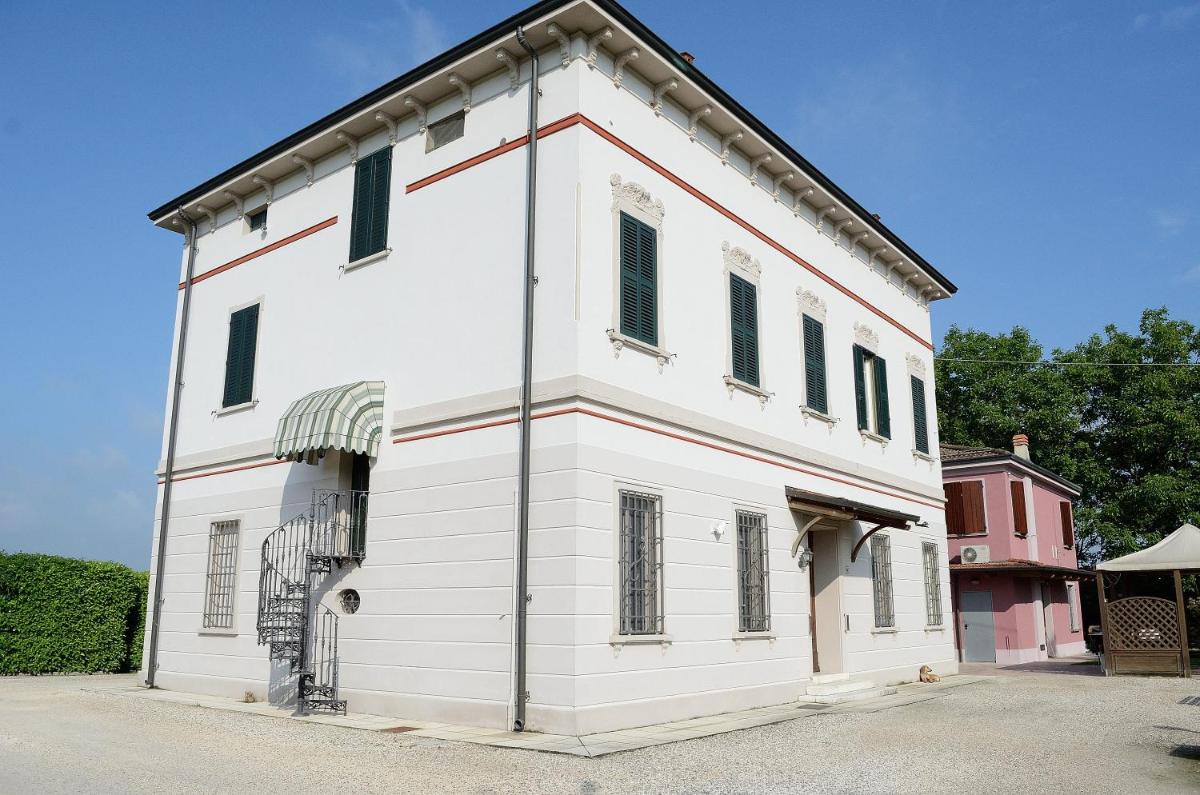 Corte Fitti guest house - Housity