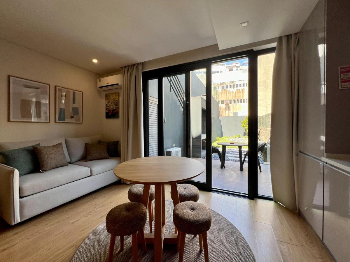 Light-Filled Apartment with Garden • Downtown - Housity