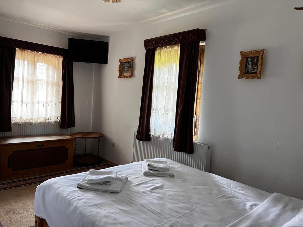 Casuta Vanatorului Campulung Moldovenesc - Housity
