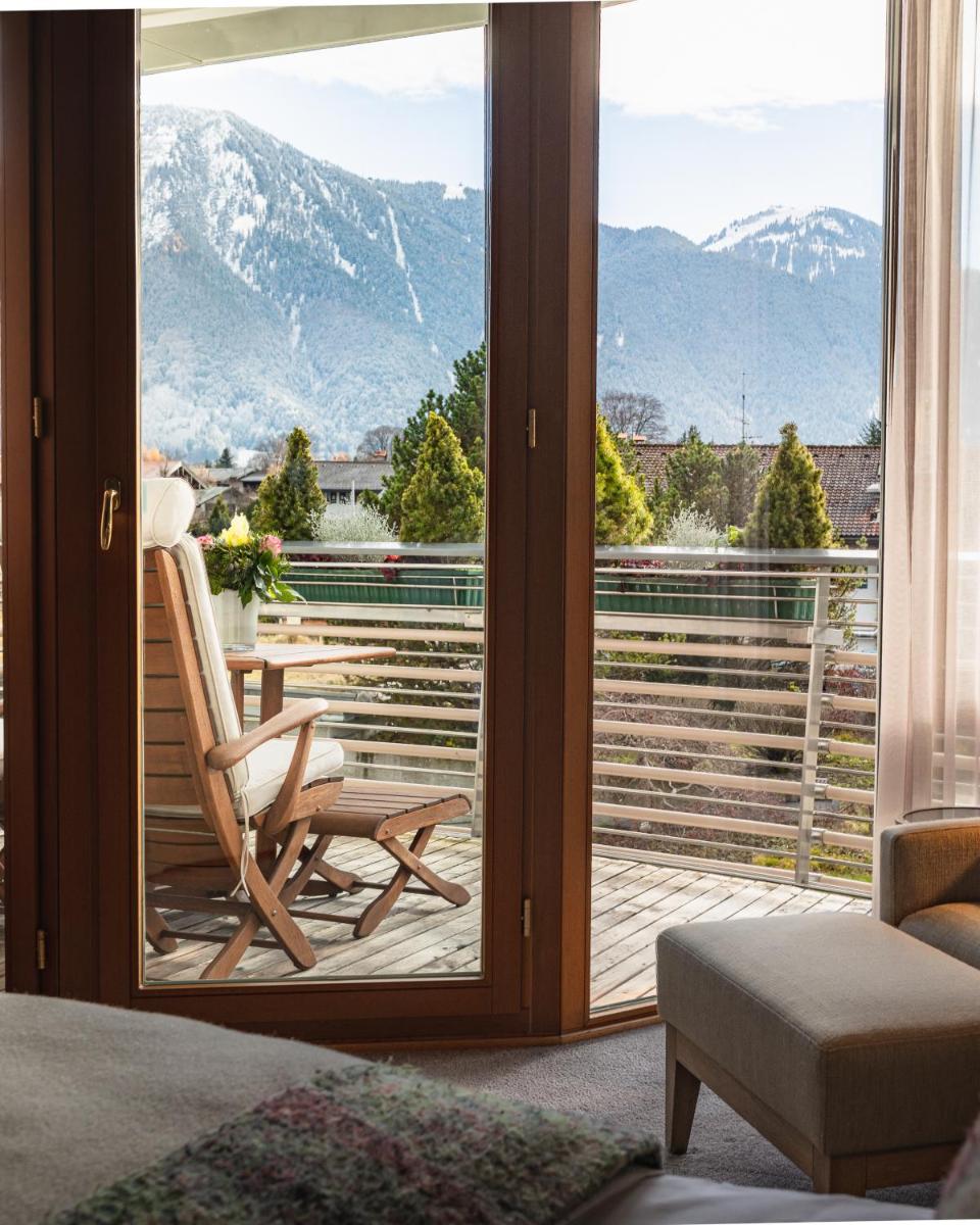 Ein allgemeiner Bergblick oder ein Berglick von des Hotels aus