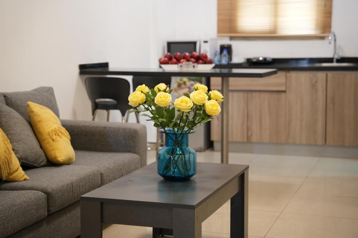 B RESIDENCE - Housity