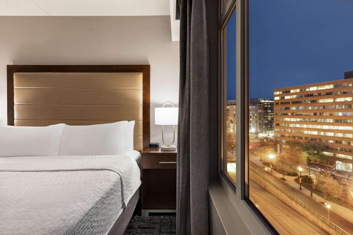 Homewood Suites by Hilton Washington, D.C. Downtown - Housity