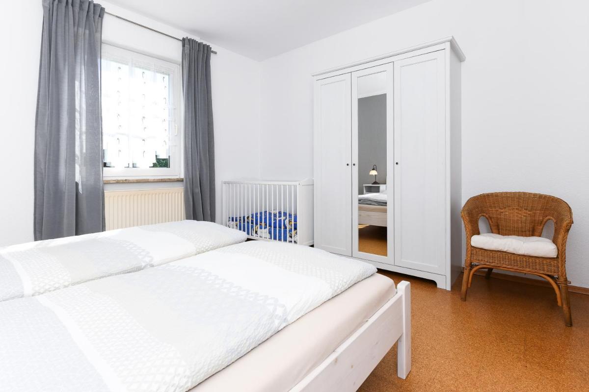 Ferienwohnungen auf dem Ferienhof Klein Husums - Housity