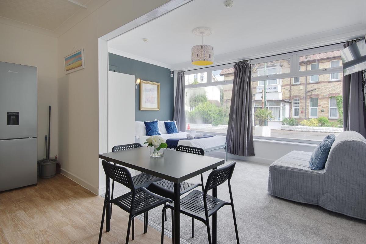 Serenity Hotel - Housity