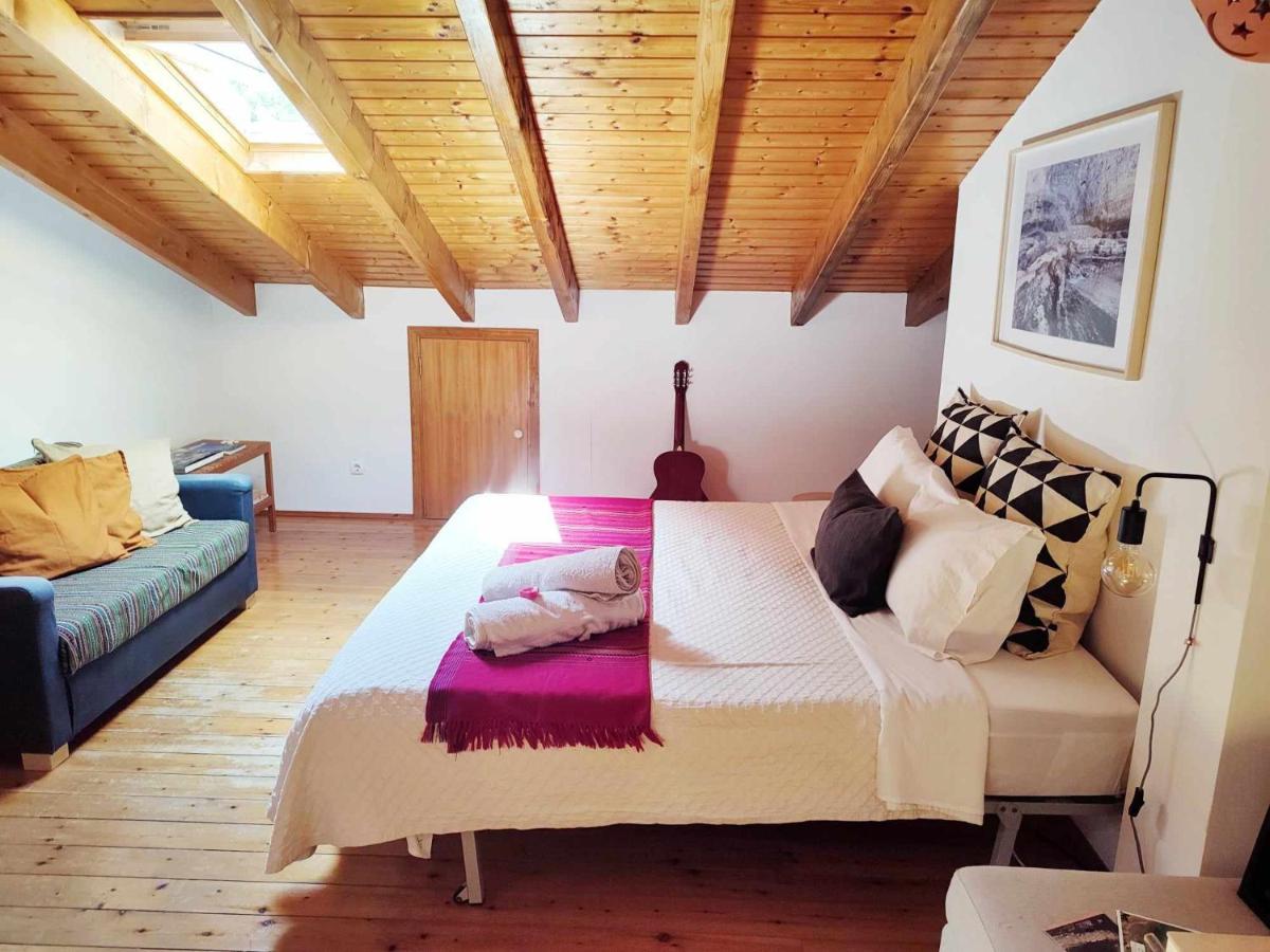 Homestay Attic Private Bedroom - Housity