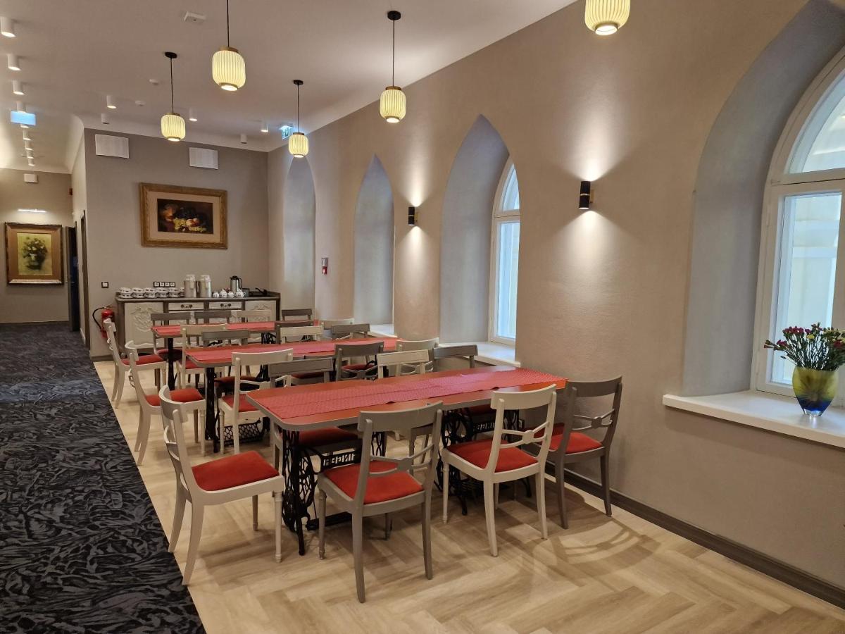 Jäneda Aidahotell - Housity