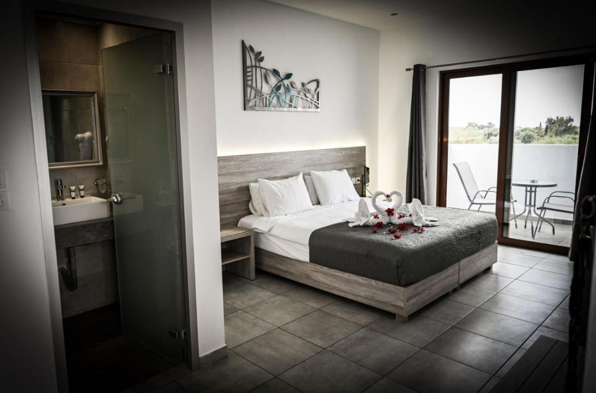 Vallian Village Hotel - Housity